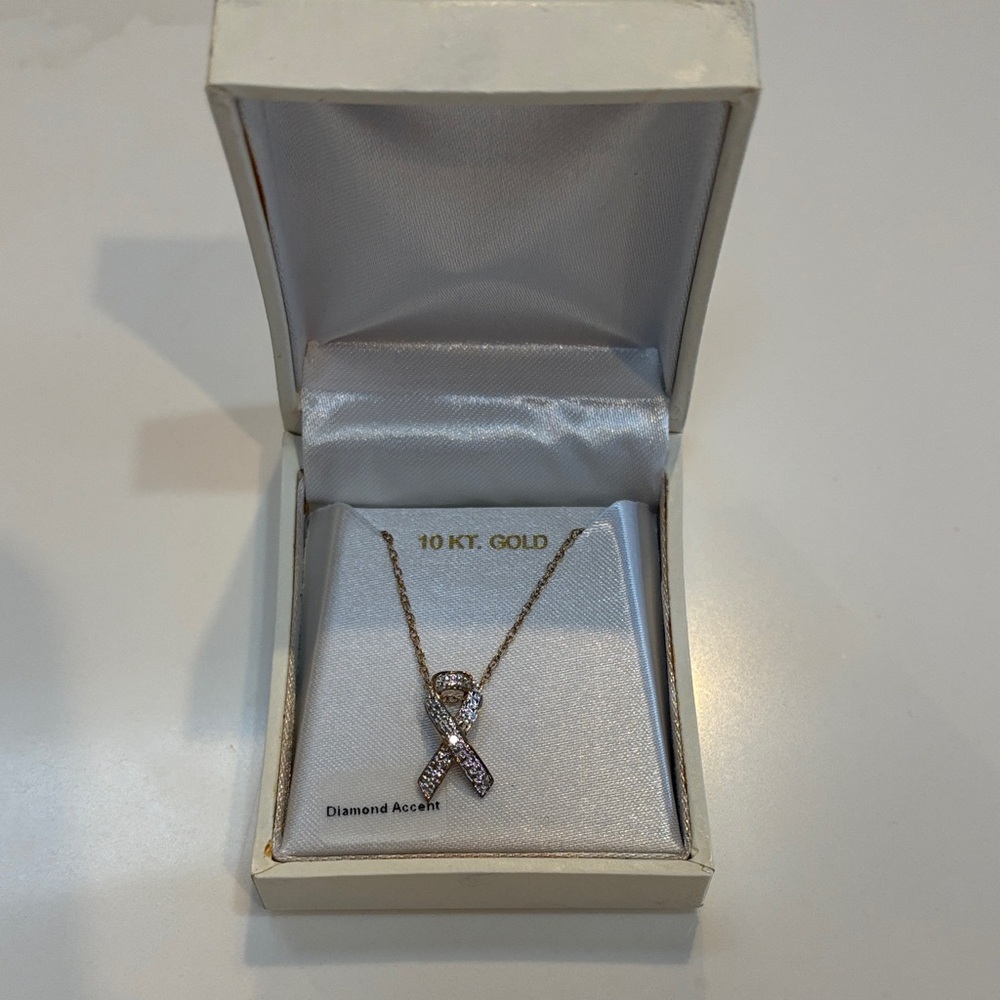 Gold Ribbon Necklace with Diamond Accents